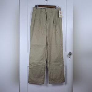 NWT Dickies Pleat Front Pants